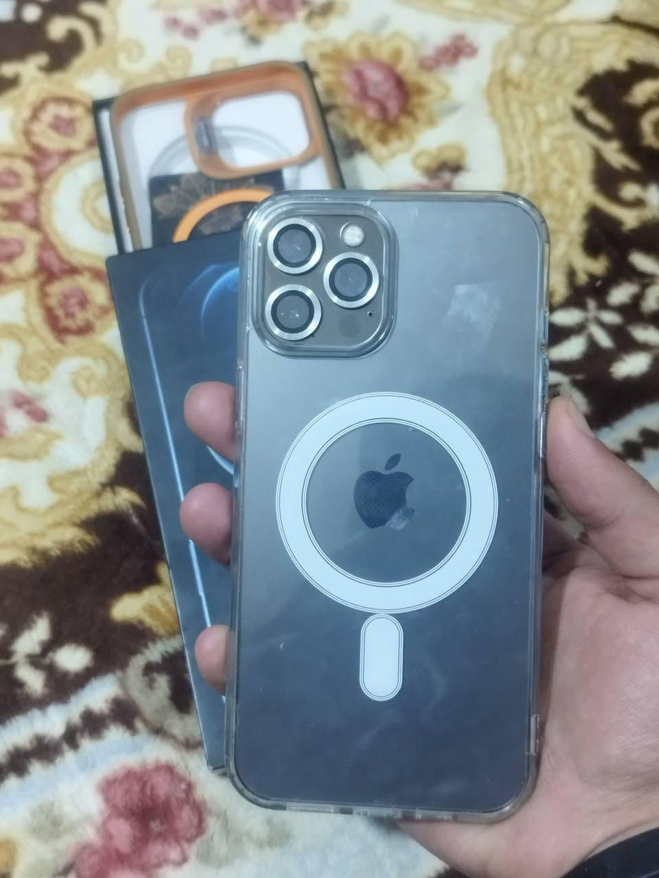 12 برو ماكس ذاكره 256 ومبدل شاشه فقط وكاله جهاز نظافه 100% السعر خاص مكاني نجف***********
