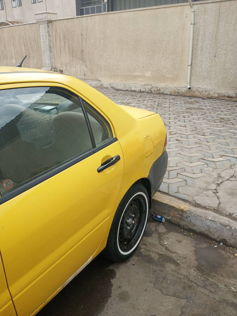 سلام عليكم 
لانسر 2010 سياره مصفره هيئه شرط تحويل
مكينه كير جديد صار شهر من شديتهن
مكينه 1500 تبريد شغال صدر جديد 
سياره ابيع مصبوغ حزام هيه ما مصبوغه حزام بس صبغته محلوه بيه جملغات 2امامي بدون داخل وبيه جاملغ خفلي اثر شخوط بدون ضربه بس لونه مطالع فه ابيع حزام سعر 60 وبيه مجال مكان بغداد
*********** بغداد, العراق
