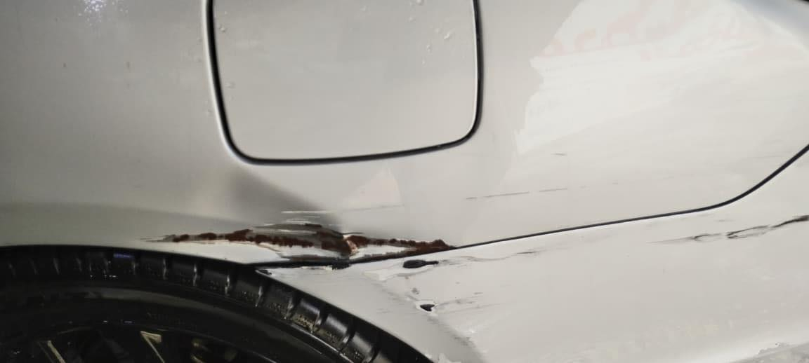 سوناتا ٢٠١١ وارد امريكي ضررها جاملغ وباب بامريكا طاك اريرباك برده وراجع سستم واهنا بالعراق بيها طخه جوه قبق البانزين سياره جاهزة تخم تاير باتري جديد كير مكينه مكفولات ادامه تبديل فلتر ودهن جديد دسكات أمامي خلفي جدد وبي ضمان من دبل لنك

مواصفات سياره سبورت بس بدون فتحه

بصمه تشغيل 

ابواب بصمه وجنطه

شاشه كبيره

كامرا دواره

حساس خلفي

كشن كهرباء 

دبل صالنصه

منضومه زنون من اوزوم عالي ناصي بلوجكتر

ماشي ١٢٠ مايل وبنسبه موديلها قليل

رقم بغداد الالماني

رقم ***********
سعر ١١٥ وبي مجال والي يشوف السعر مو مناسب يعبر منشور 

مكان بغداد الكاظمية
