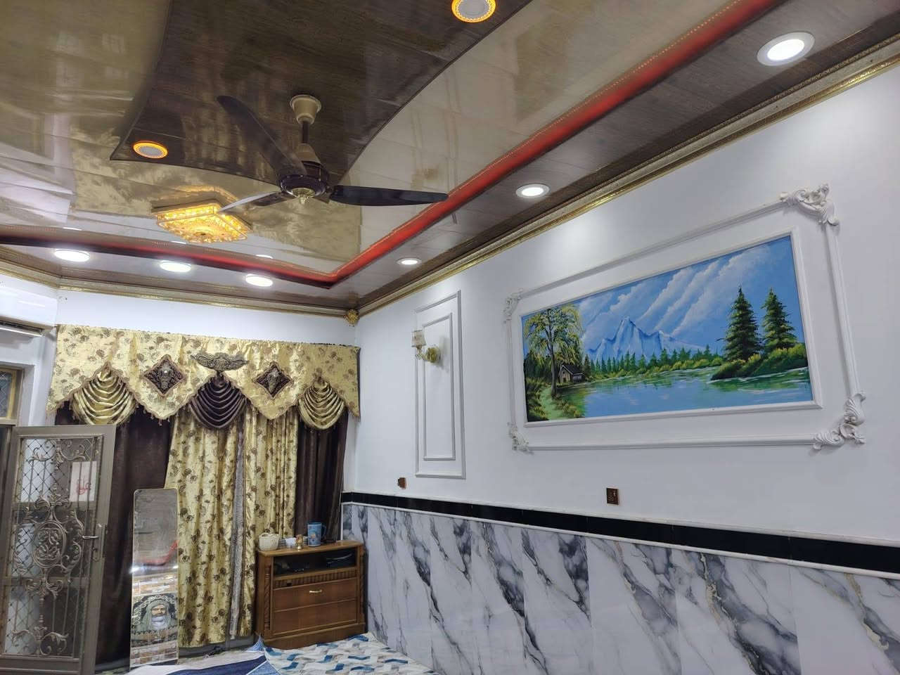 دار للبيع

المساحه  200طابقين
كامل طابو بسمي
 العنوان النهاوند الثالثه بصف حسينيه دمعه رقيه ثاني بيت ع السايدين

 السعر200وبي مجال

تواصل واتساب ***********
