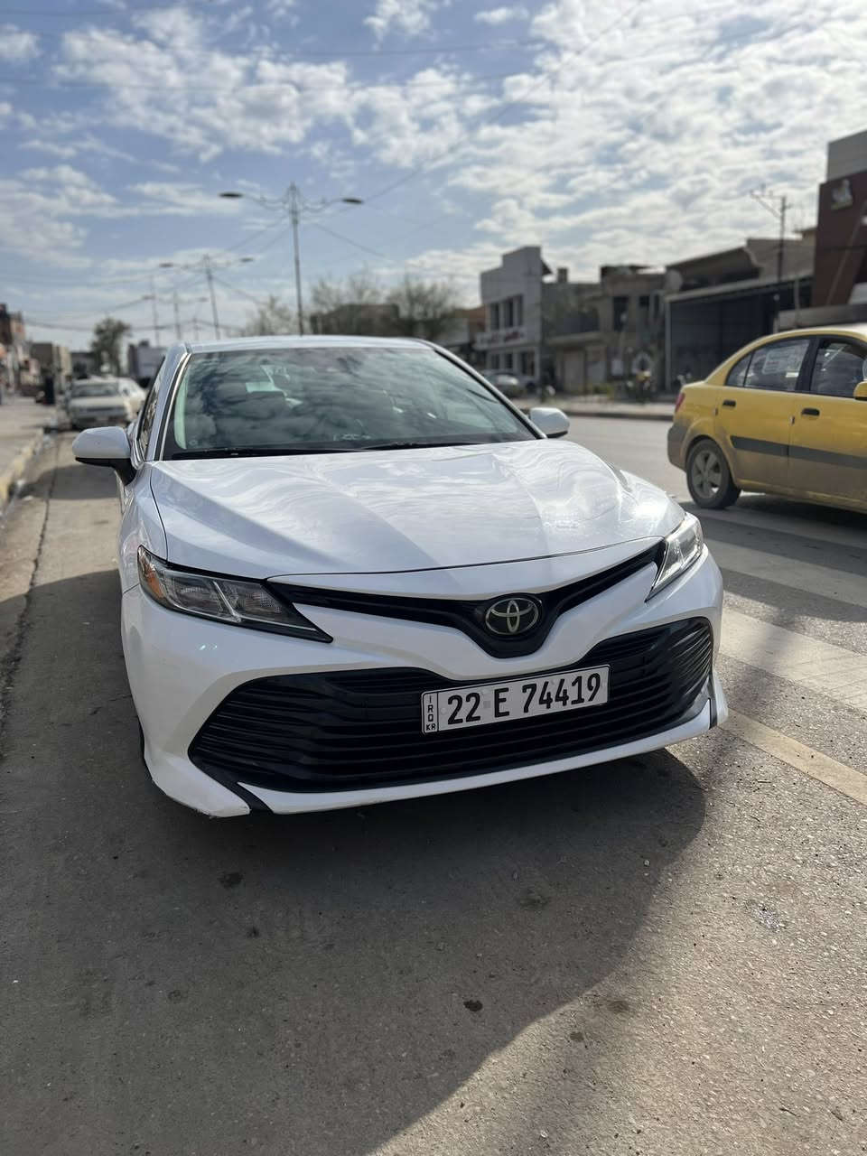 كامري 2020
صبغ جاملغ خلفي فقط ماشية 86 
السعر 192
***********
