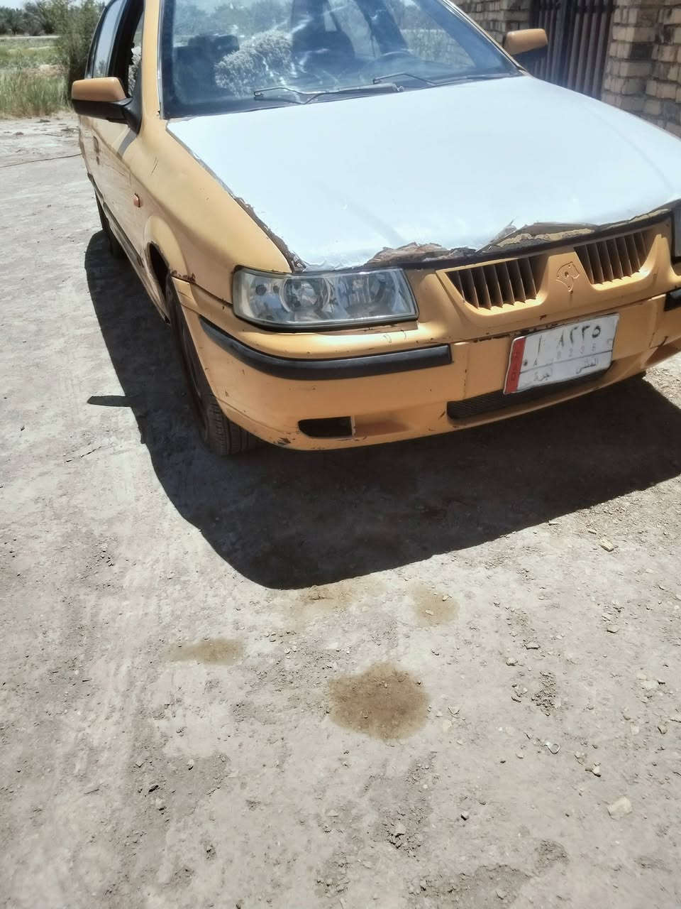سمند موديل 10 محرك وكير فرنسي مكفولات حداديه زينه كهربائياته شغاله باتري ودينو جدد الجامه الاماميه جديده كشره ما بي ضربه بس بيه خياس راعيه موجود بس ابيع بدون راعي سعره 11 ورقه السياره شغاله وترايك وين ما تريد***********
