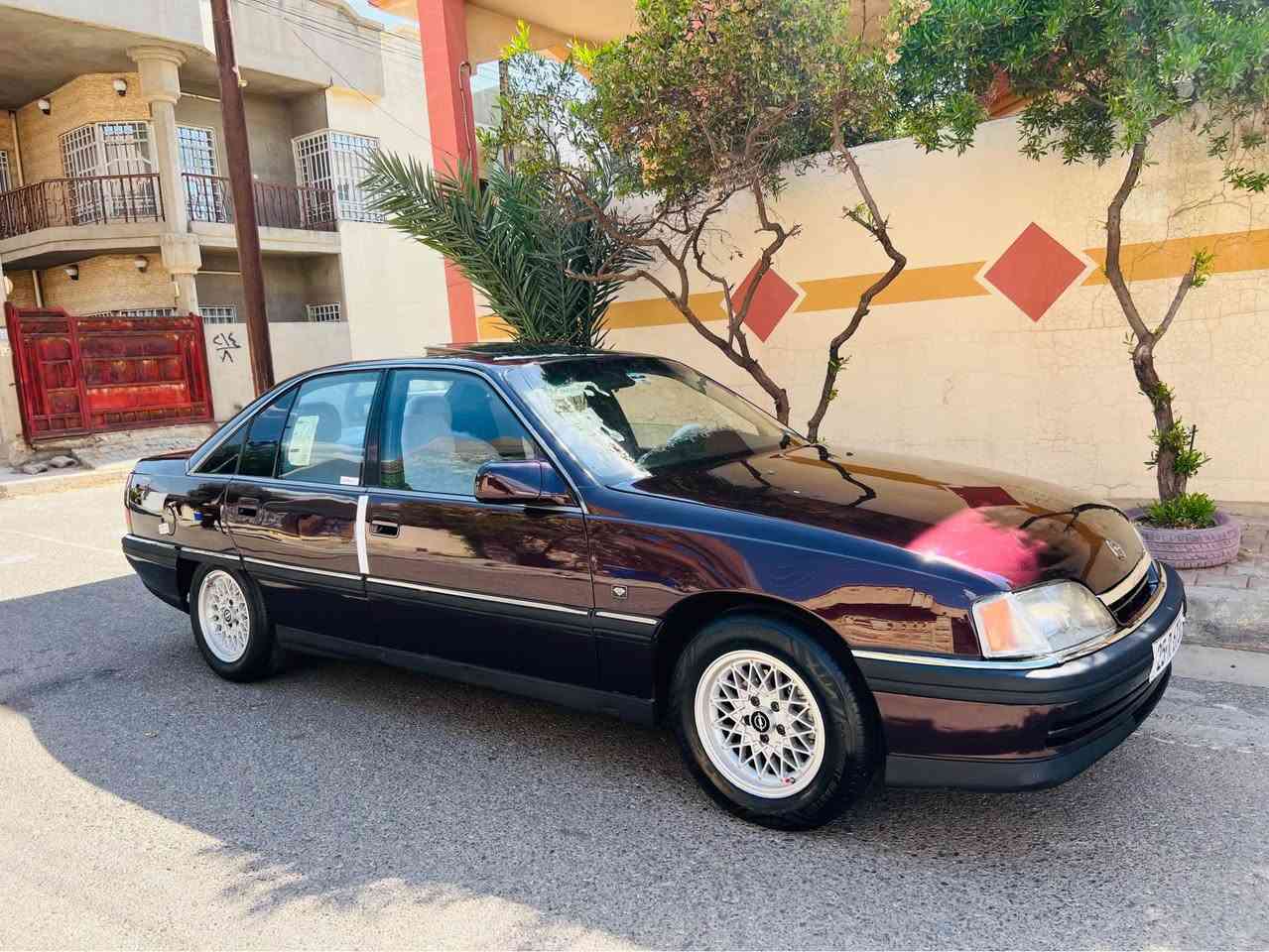 اوميكا موديل ١٩٩٢ 🚗***********
محرك ٢٠ بيلادي كيرومحرك شرط صدر جديد سعرها ٤٥ 
تاخم تاير جديد كهربايت كامل شغال 
سيارة رقم مشروع وطني بسمي كلة جديد بيها كوبون بنزين
سيارة كلير عام الجمالية مابيها اي ضرر 
داخل نضيف كل جسمها بشرط 
مكاني كركوك روناكي كركوك, العراق
