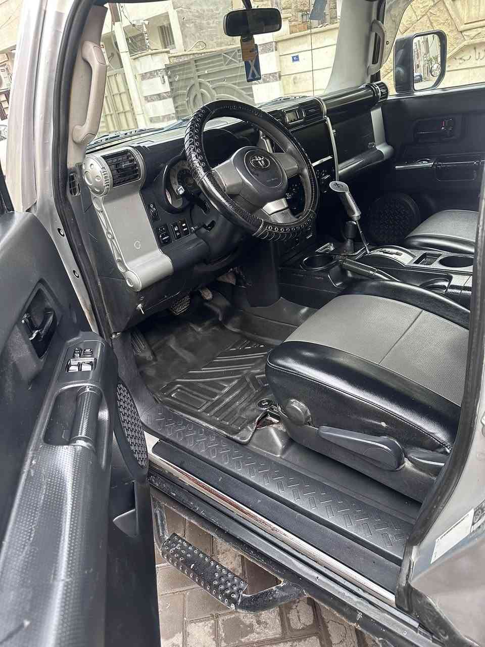 تيوتا FG موديل 2007 اوتماتيك 4X4 
محدثه. 2021

(السعر 115)  مجال جدا بسيط ***********
العنوان الغدير شارع التوت 
تدفه 🔥♨️
تبريدثلج❄️
مكينه كيرشرط الفحص 💯
حداديه تايرات كهربائيات  خير من الله
تراي جدا حلو اوناعم كلشي بلسياره شغال اوخيرمن الله
صبغ مكانات ابيع عام ظربتها صفحت السايق بغداد دولي
