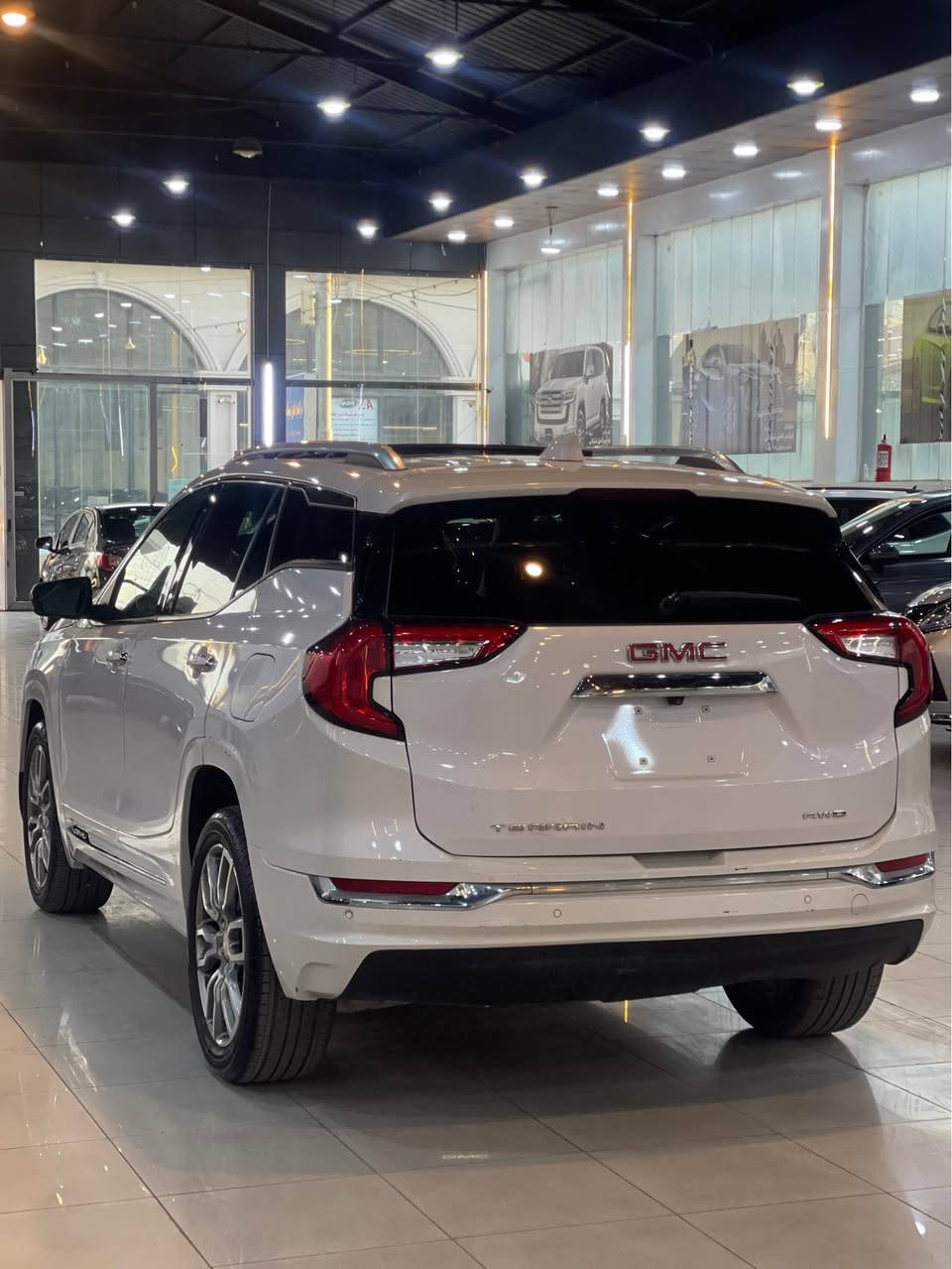 GMC TERRAN DENALI 2024
 فول مواصفات 
بانوراما
دفع رباعي
شغال عن بعد و عدد سويج 2
صندوق شفت و حساس 
كشنات كهربائي تدفئة تبريد 
ستيرن هيتر
ماشي 7 الف مايل 

الضرر بونا و جاملغين كدام 
ارباك ستيرن سستم
 السعر ١٦٦$
عنوان أربيل 
معرض ابراهيم نامق 
*********** واتساب أربيل, العراق
