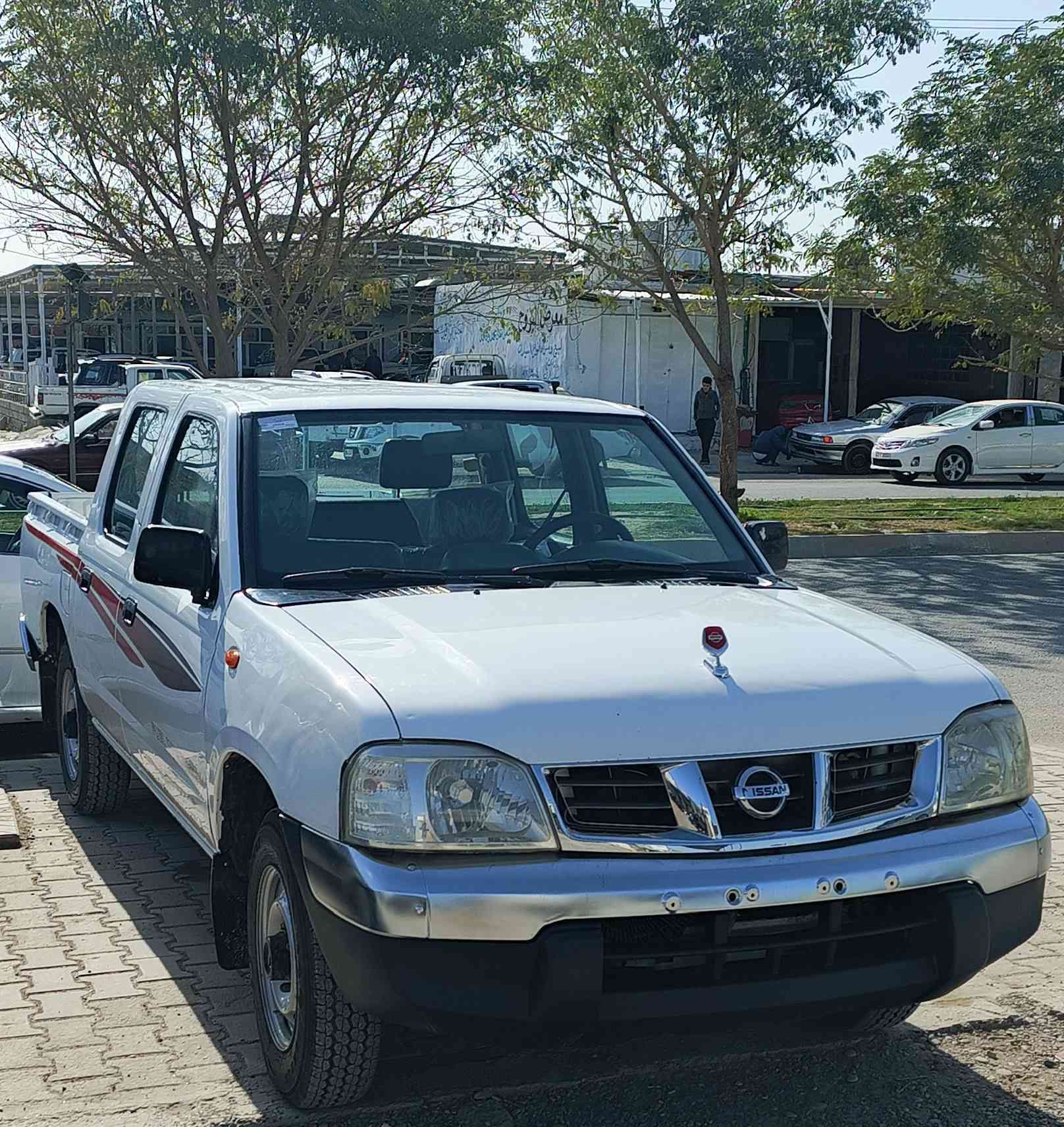 نيسان بيكب 2010 كفاله عامه 
السياره جديده معنى الكلمه
تخم تاير جديد 
حداديه 100%
ادامه كامله ع سياره 
مكينه ب شرط ما مفتوحة 
مزاد وزارة الداخلية 
تترقم بغداد 
***********
السعر 105
