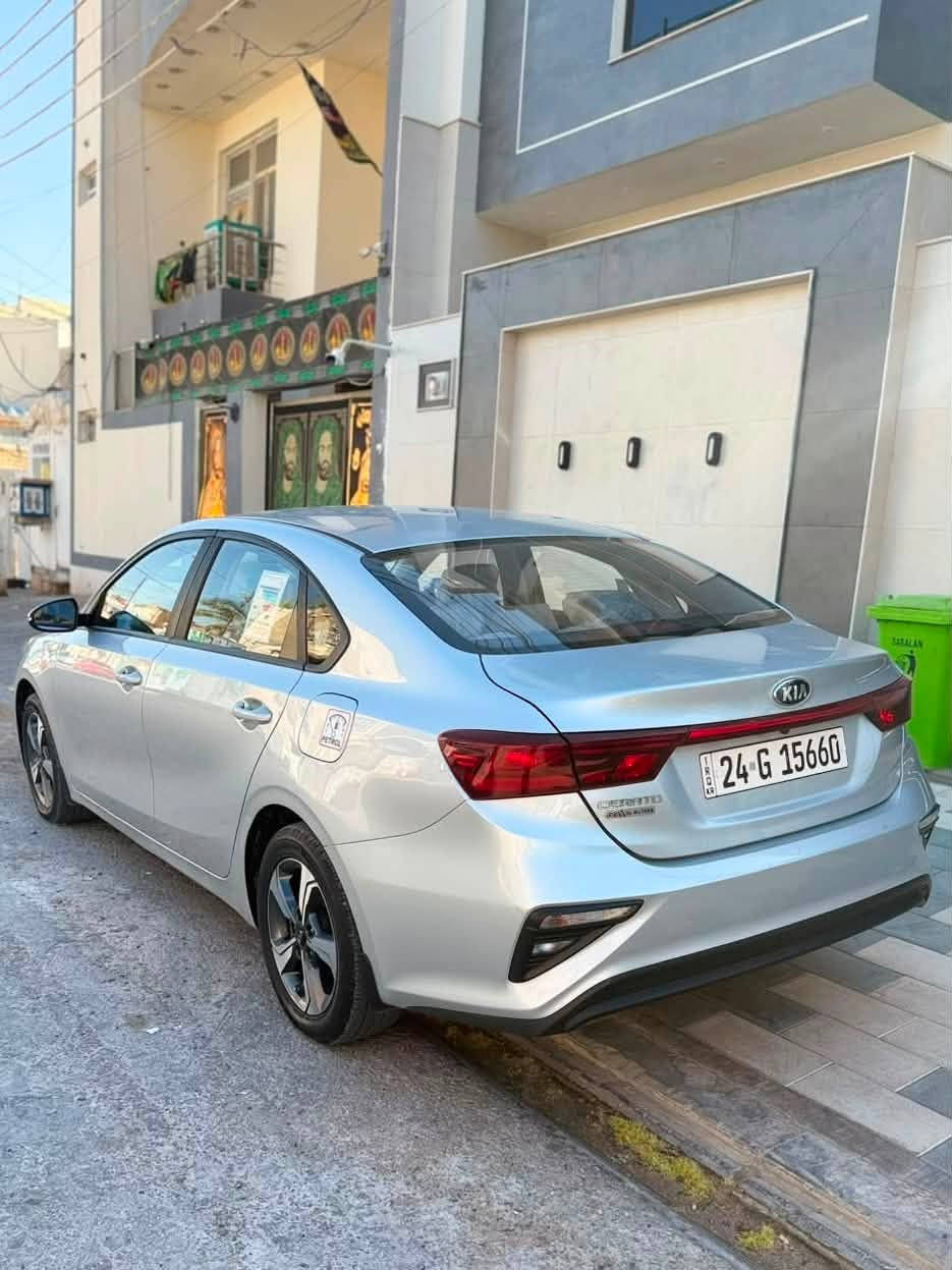 سيراتو 2019 وارد خليجي
بيها جاملغ خلفي فقط بدون داخل بدون معجون 

سبير ما نازل 
ماشيه 110km فقط 
نص فول تبريد خلفي 
مكينه كير حداديه ع الشرط جدد

سنويه لل31 بسمي 
مداور وكاله ثاني يوم

سياره جديده كلش ما متعوبه نهائيا 

بيه سونار راسلني واتساب يوصلك 

مكاني نجف حي السلام 

السعر 133 وبيه مجال 

***********
واتساب / خط 

ما متواجد فيس
