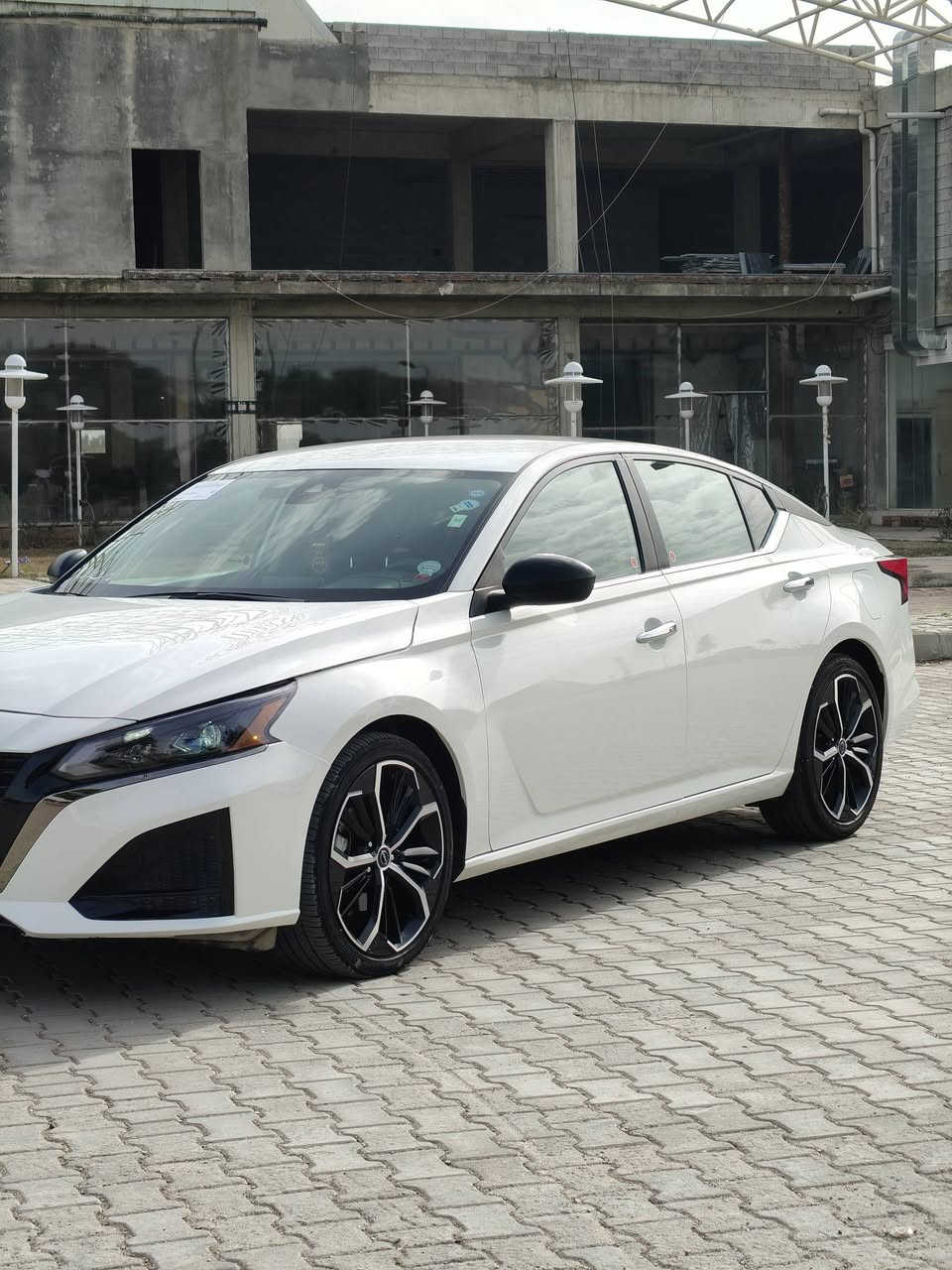 السلام عليكم تحياتي للجميع
   نيسان...التيما.. 2025 ...SV
موديل 2025 
الفئه  SV ..
لون أبيض ثلجي
محرك 2500..4سلندر
بصمة تشغيل
ابواب بصمة  
باب صندوق كهرباء
تشغيل عن بعد
رادارات 360°
رادار خلفي (توقف ذاتي )
رادار امامي (توقف ذاتي)
رادار جانبي  تحديد مسار+توقف ذاتي
كامره خلفيه
فول تحكم ستيرن
مثبت سرعة   
كشنات كهربائي
ويل كروم حجم 18
لايتات فول زنون
................................................
سياره حادثه بونيد صبغ +جاملغ بارد سونار سياره مرفق ..گير محرك شرط الفصح...صدر تايرات كل جديد
سياره ماشيه 17 الف
ترقيم جديد رقم سليمانيه سنويه هزه براد كل نافذه لغايه 2023  شرط تحويل
🔴سعر 172 بيه مجال بسيط🔴
مكان سياره ديالى.. خانقين رقم الهاتف  ***********
