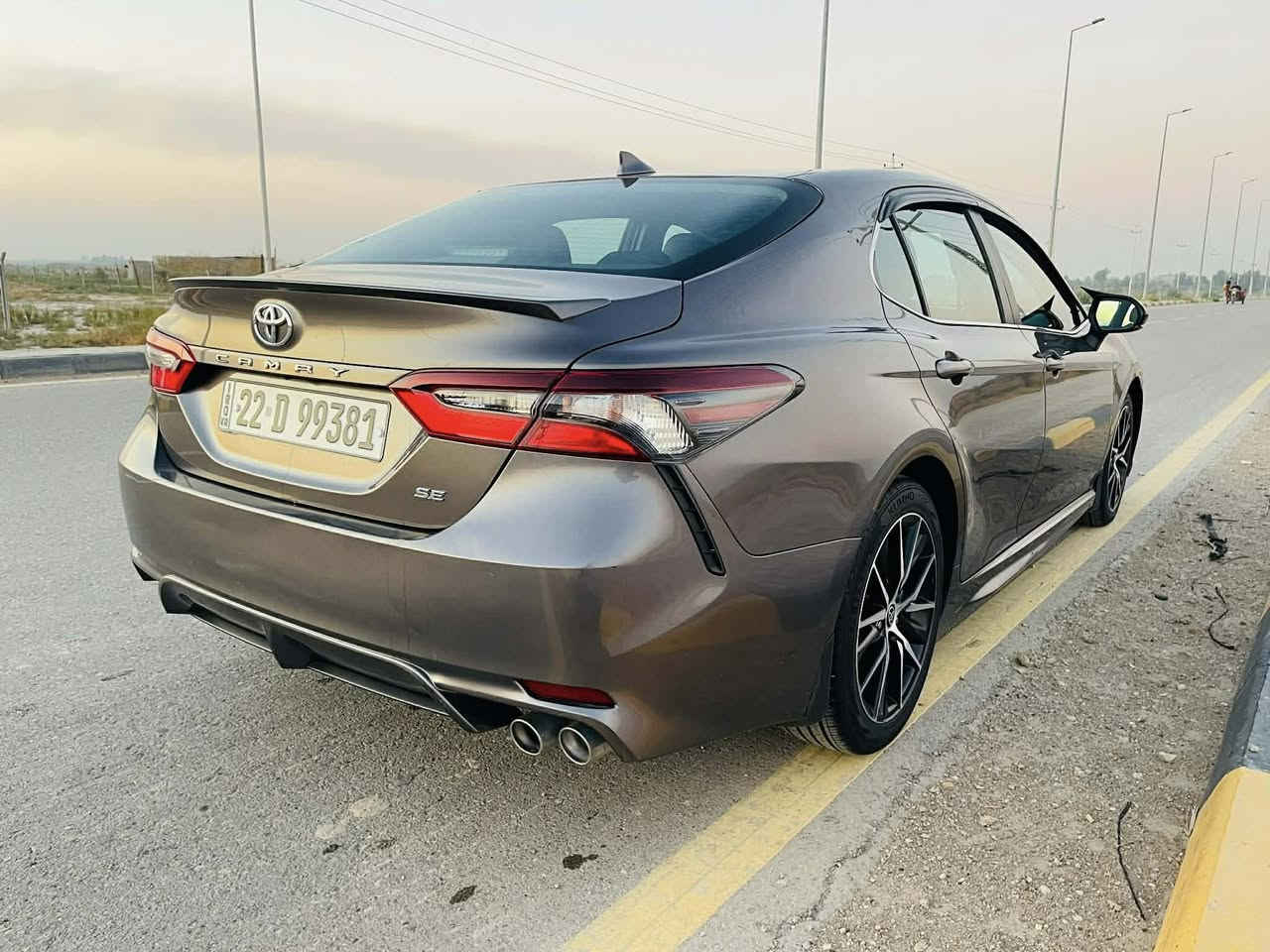 ♦️Toyota_Camry_SE-2023♦️  
♦️تيوتا_كامري_2023-SE♦️
                
للبيع او المراوس 

لون  جكليتي (نفطي) 
الفئه  SE 
محرك 2500 vvt-i ...شرط فحص مكفوله
رادار امامي توقف ذاتي +تحديد مسار
رادار خلفي توقف ذاتي  
رادار جانبي +نقاط عمياء جانبي
كامره خلفيه 
كشن سائق كهربائي  
كشنات نص جلد
شاشه  مسجل كبيره XM
أشاير مري جانبي   
فول تحكم استيرن
كروس سرعه (بثبت سرعه)
 ثلاث انظمه قياده (عادي +سبورت+ أيكو) 
ويل كروم حجم 18
مانع تزحلق +Abs 
تحكم مري جانبي كهربائي
لايتات فول زينون  
......................................................................... سياره  صبغ البنيد فقط ايرباك راجع سستم  صندوك كبس دعاميات بدون صبغ  _ضرره كلش بسيط
 سياره ماشيه 78الف فقط(صور الضرر فحص سونار بالمنشور)
 رقم اربيل دولي   
سعر 198وبيها مجال قليل ❤️‍🔥❤️‍🔥
مكان السياره واسط قضاء الزبيدية
***********
***********
