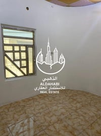 الجنينة شارع المصلحه • غرفتين نوم • شامل ماء وكهرباء