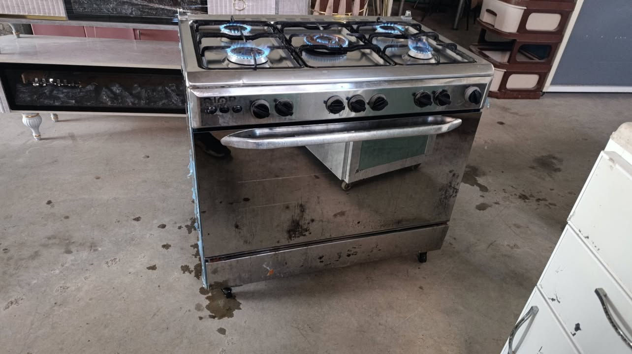 سلاوی خوداتان لێبێت ئەو تەباغە بۆ فرۆشتن تەباغە هیچ کێشەو مشکیلەی نیە هەر بەرێزێک خوازیارە پەیوەندی بکات یا خود نامە بنێریت
***********
***********
تێ بینی ناو نیشانم سۆران بەرزێوە
