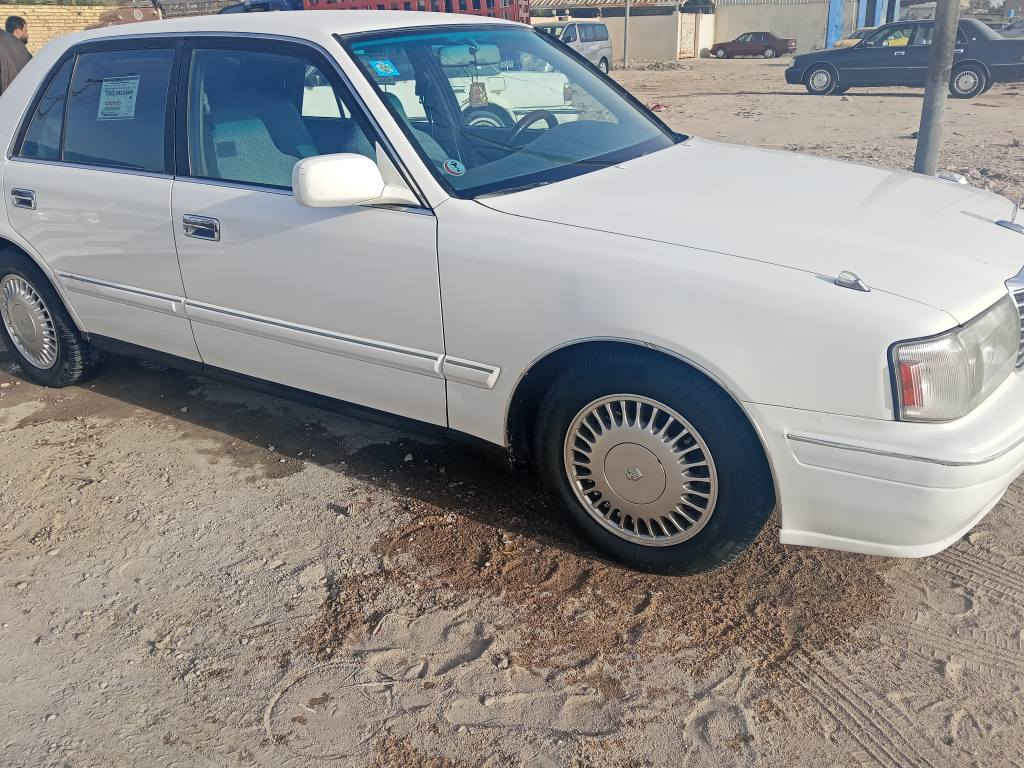 السلام عليكم راس الثور ايسر بلاد للبيع كفاءه العامه من الضربه والصبغ والعيب شرعي سياره بلادي وبيه كتا فحص كير ومكينه بلادي ما جاهز اي شيء كله شغال مكان ناصريه رقم الهاتف‏‪0781 073 2013‬‏
