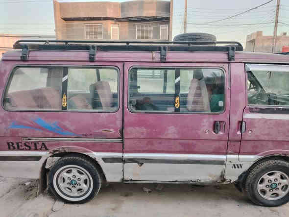 سلام عليكم ورحمة الله
سياره بسته موديل 95
كير مكينه  خير من الله شواصي  كهربائيات شغاله رقم انكليزي بغداد 
السعر 50ورقه بيهه مجال حك الجيه
***********
بغداد عويريج مخابز باب الأغا
