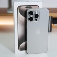 آيفون ١٥ برو ماكس • ٢٥٦ • بطاريه ٨٧%