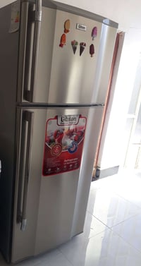 ثلاجه • للبيع