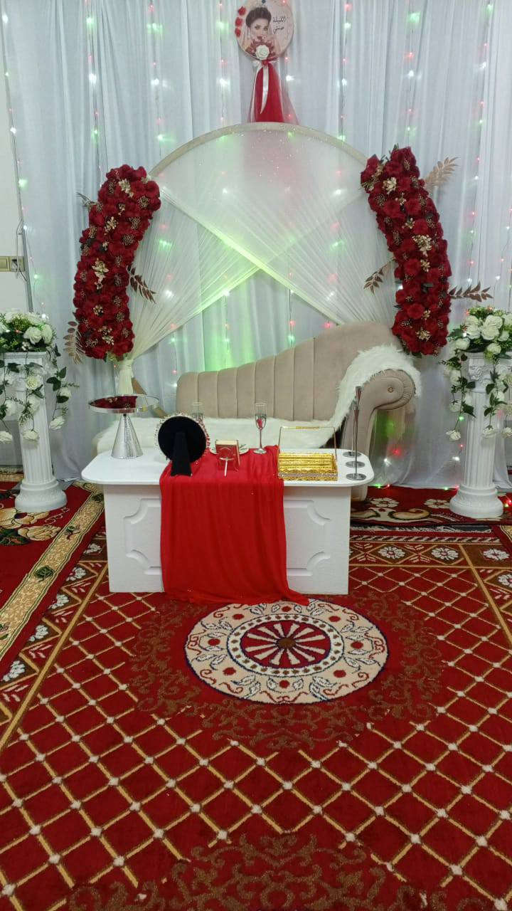 #السلام عليكم يوجد كوشات جميع المناسبات حسب طلب توصلك للبيت جميع محافظه بابل عنوان الحصوه *********** يوجد واتساب او تصال على الرقم#كوشات_مناسبات_زينة
