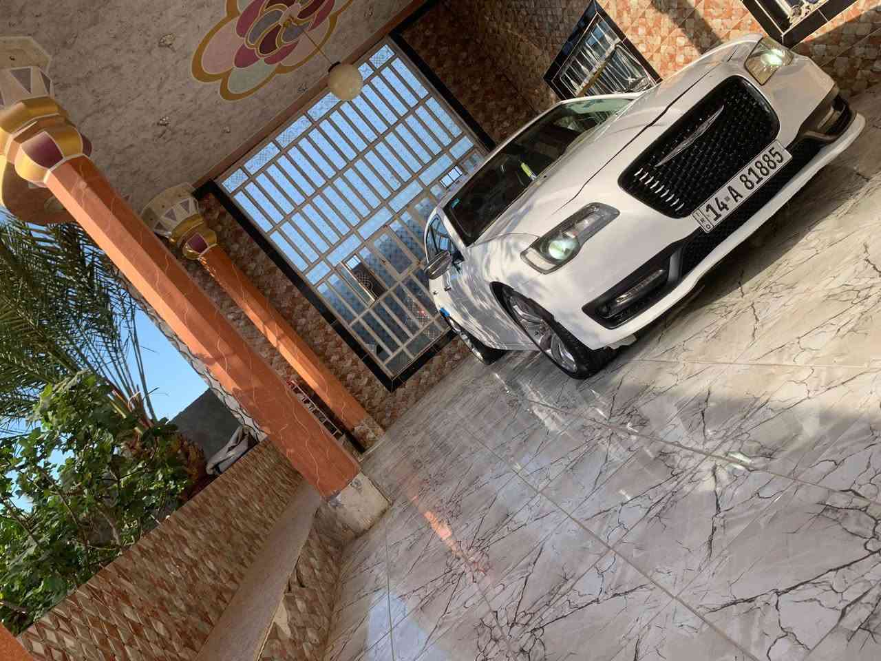 ‏يالله السلام عليكم
‏لبيع أوباماc300 مديل 16مسجلة 17 
‏رقم بصره الدولي تحويل ثاني يوم سنوية ل30هزة جديدة 
‏سيارة فول موصفات بصمة تشغيل فتحتين كشنات حضن بردة خلفية حساسات خليفة سيارة فول لاخير موصفات لcلمعروفة 
‏سيارة جديدة كلش جاهزة مكينة گير حدادة اكسن تبريد تخم تاير بدون نواقص 
‏جاملغ وبنيد وبيها بابيتن كلير من امريكا بدون دواخل 
‏السعر 155وبيها مجال لشراي 
‏مكاني بصره قضاء القرنة 
‏***********
‏***********
