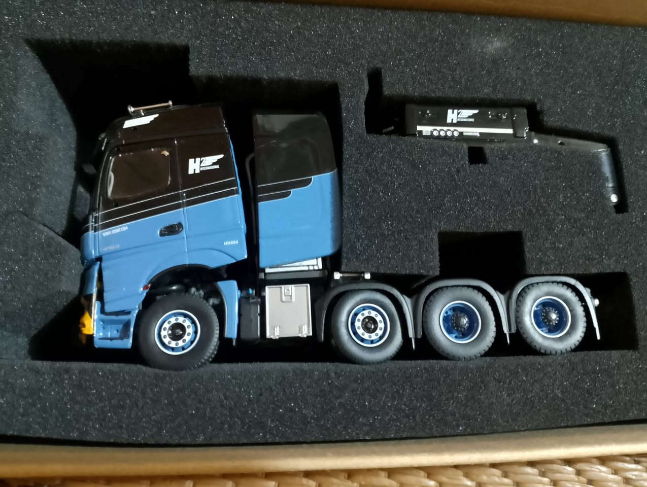 متوفر 1/50السعر 230الف


**إذا كنت صاحب هذا الإعلان وتريد حذفه لأي سبب، رجاءا أرسل رسالة إلى الدعم الفني**