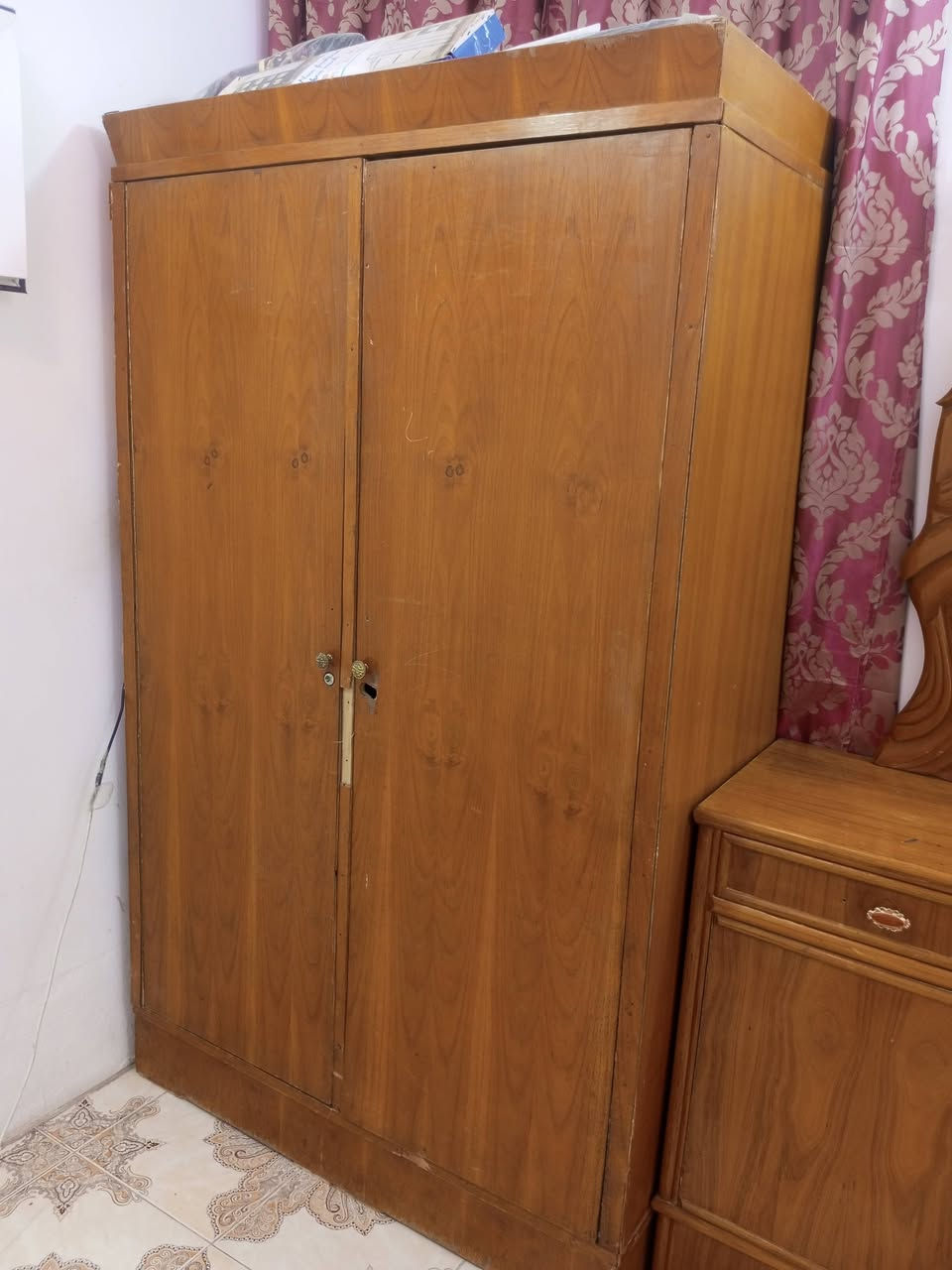ميز مراية تزكام ثگيل كلش نضيف كلشي مابي فقط يراد اله ترتيبات سعرة 100 وبي مجال
وكنتور عراقي بابين واحد مقطع واحد عادي سعرة 50


**إذا كنت صاحب هذا الإعلان وتريد حذفه لأي سبب، رجاءا أرسل رسالة إلى الدعم الفني**