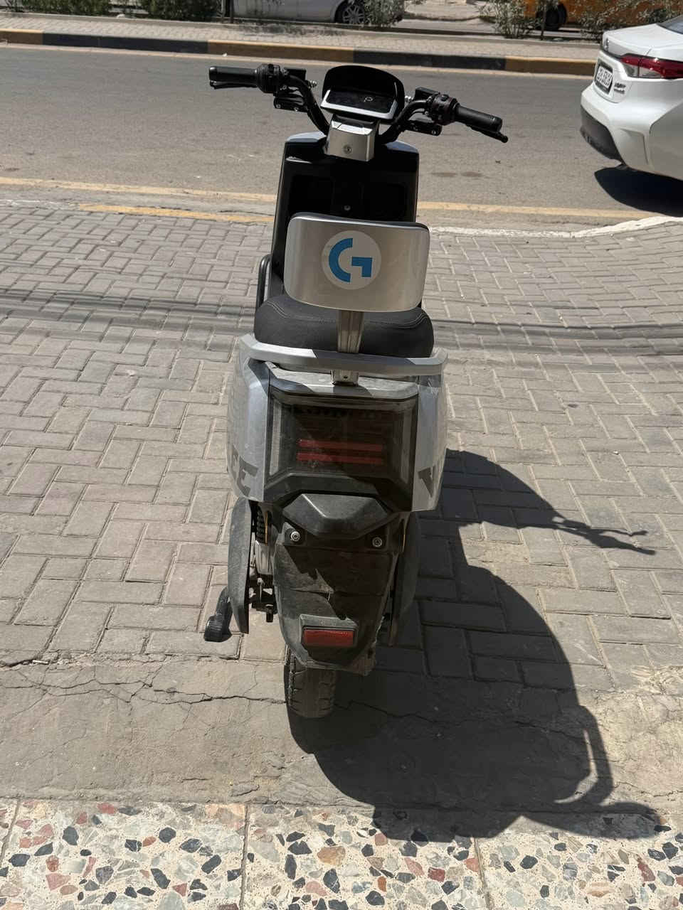 السلام عليكم دراجه شحن للبيع مكانها بغداد 
سعرها 600 
***********
