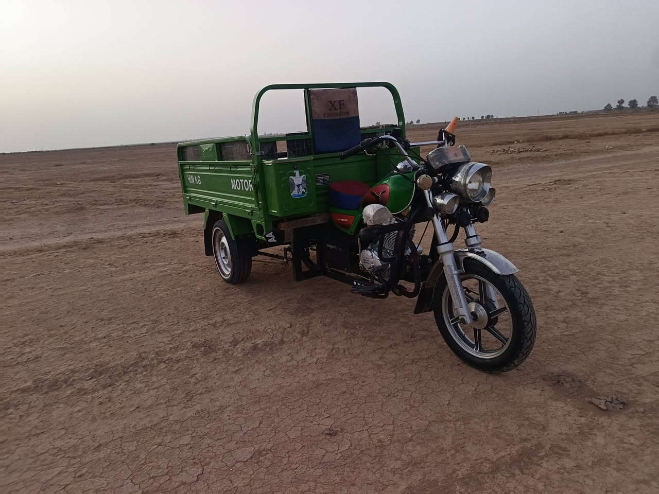 سلام عليكم شباب هاي ستوته للبيع موديل 23 مكفوله بعدها زيرو صفر كيلو متر مكانها ديالص جيزاني الجوال سعرها مليونين ونص والموشراي  لا يتعبني وهذا رقمي ***********وبي واتساب
