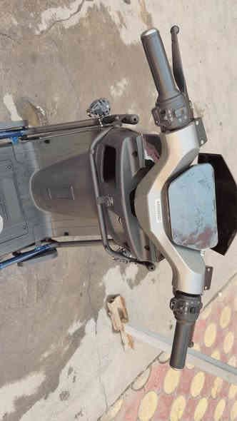 سلام عليكم دراجه شحن للبيع صار شهر من طالعه من الشركه مكفوله من كلشي وجميع الملحقات موجوده 

شاشه كبيره تكشف اعطال الدراجه ولتنبيهات بريك امامي خلفي دسك هايدروليك
لايت عالي ناصي زنزن
بك لايت لد LED
اشاير امامي خلفي لكزز لد
دبل اشاره
نضام بك الرجوع الى الخلف
شره جانبيه متغيره الالوان
درع محيطي لحمايه الدراجه
دبلات امامي خلفي غاز 
 مساحه تخزين واسعه +جنطه خلفيه 
بصمه تشغيل + انذار سرقه + سويجات 2 
عدد البطاريات 6 مصطره الحجم الكبير نقطع مسافه بل شحنه الوحده 70 كيلو حيقي
سرعه الدراجه حقيقي 90
شاحنه تدعم الشحن السريع 
مكان بغداد المشتل شارع المطبك 
سعر الدراجه 800  وبيه مجال 
رقم الهاتف ***********
