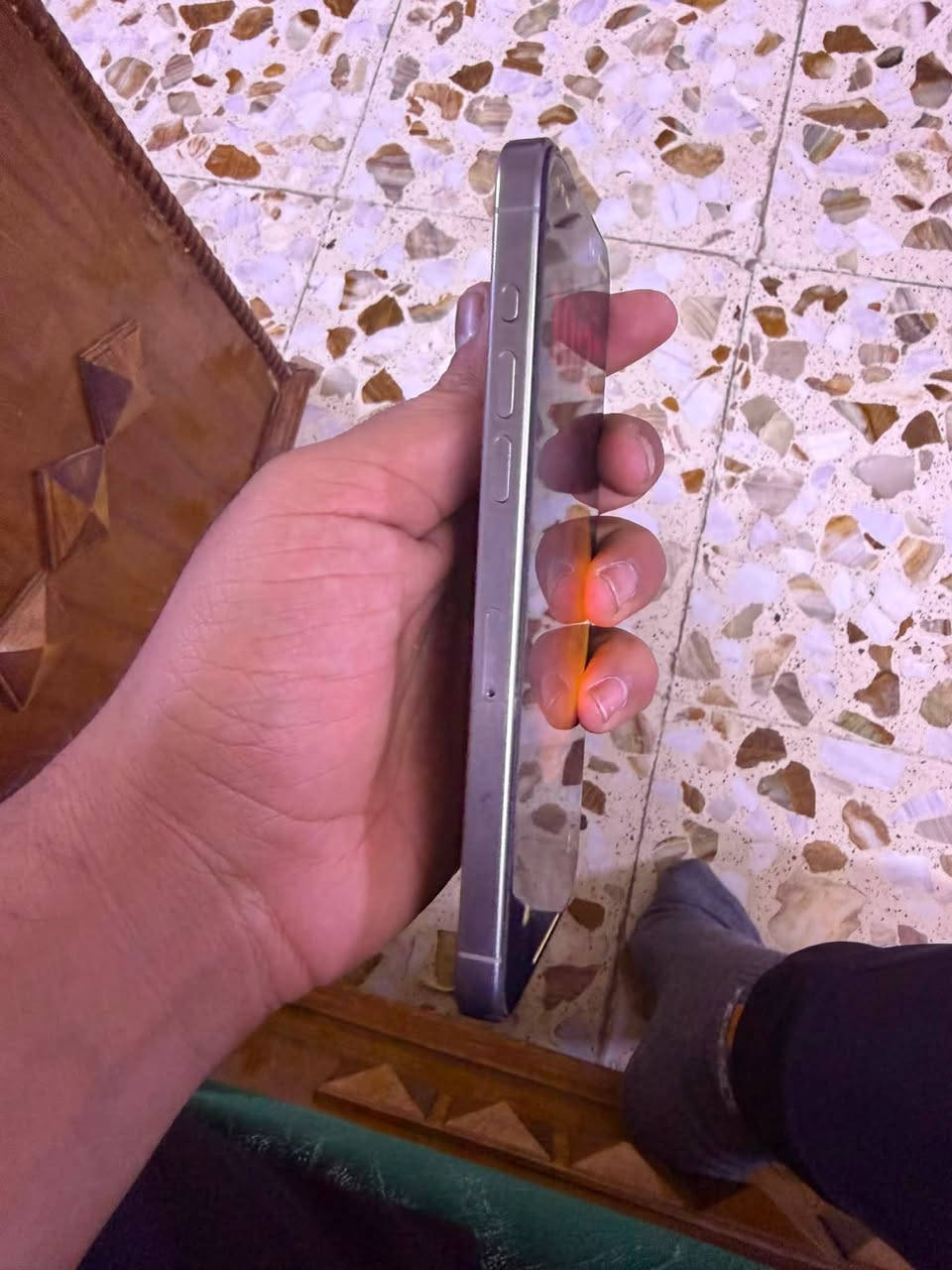 سلام عليكم البيع أيفون 15برو ماكس بطاريه 89/ الذاكره 256 غراضه كامله ويا جهاز كلش نضيف شخط مابي السعر مليون و١٥٠ مكان بغداد الراشديه حي الانتصار رقم الهاتف ***********
