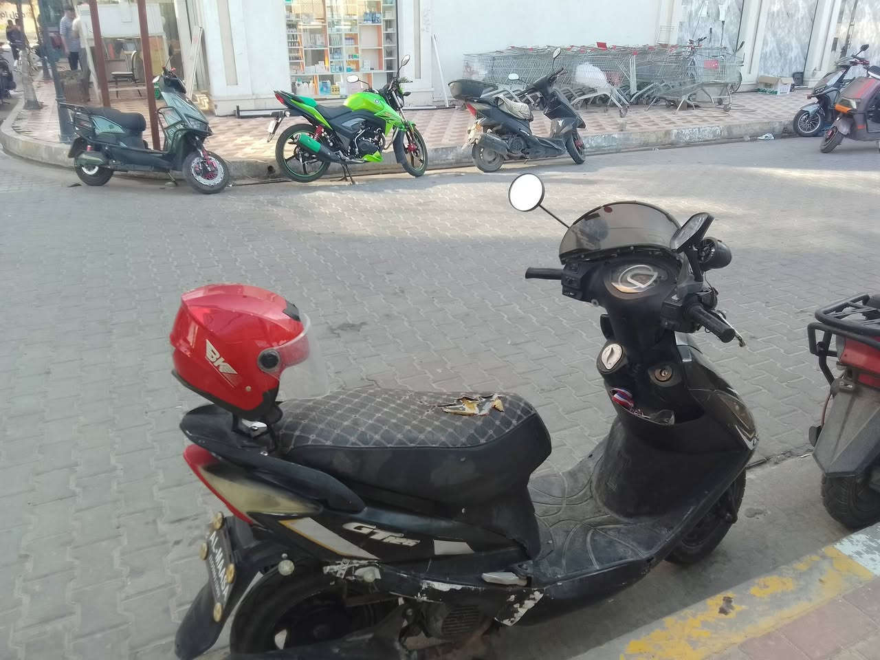 سعر 300وبي مجال كهرباء كلها شغاله


**إذا كنت صاحب هذا الإعلان وتريد حذفه لأي سبب، رجاءا أرسل رسالة إلى الدعم الفني**