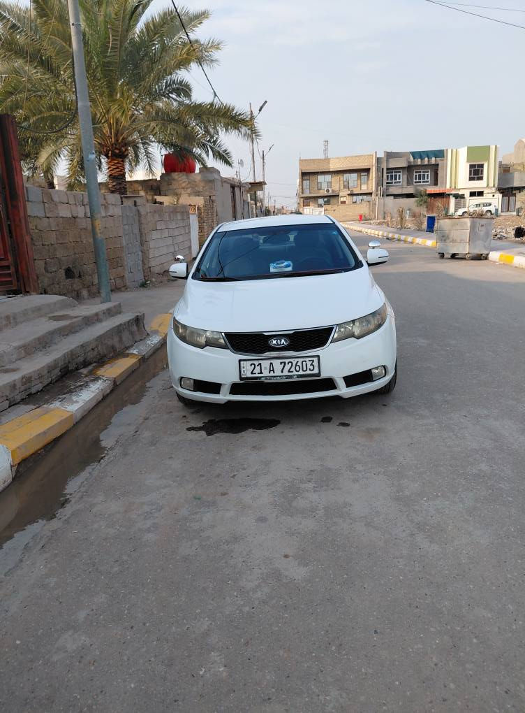 السلام عليكم 
سيراتو موديل ٢٠١٠
مصبوغه حزام للجماليه مكفوله من الضربه
سياره تخم تاير تبريد حداديه سيارة جاهزه 
كير مكينه سياره جاهزه من الدعاميه للدعاميه الف متصرف عليه
رقم سليمانيه رقم وسنويه كله جديد تريد وكاله تريد تحويل 
السعر ٨٣وبيها مجال حك الجيه
مكان السياره واسط صويره
للاستفسار 
***********
*********** الصويرة, واسط
