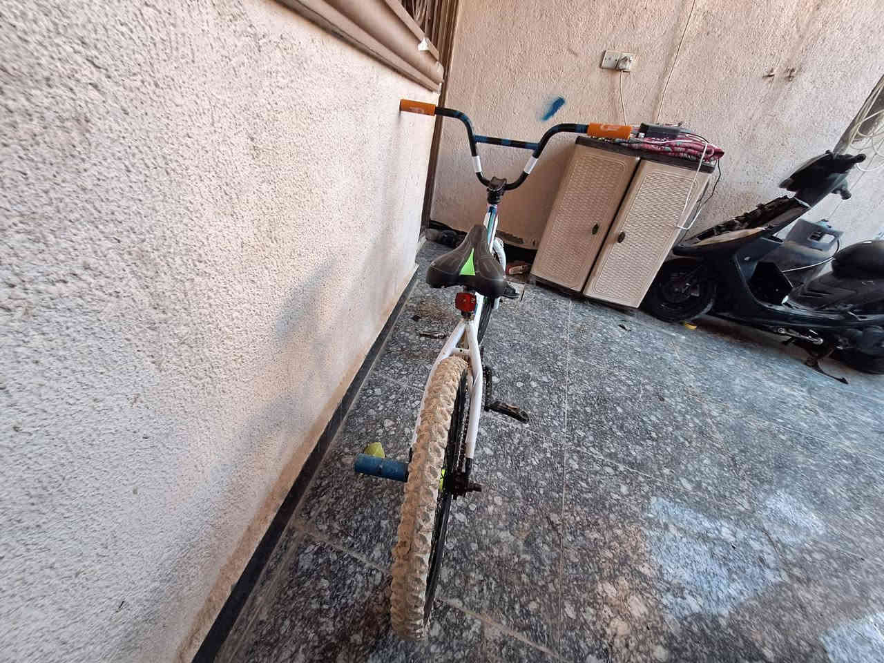 سلام عليكم بايسكل bmxللبيع بايسكل بايسكل حلو السعر ٧٠🔒مكاني كربلاء الحر الصغير للتواصل***********
