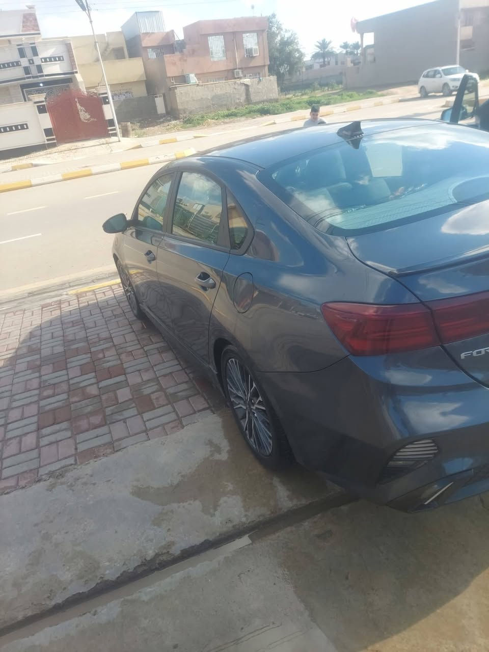 السلام عليكم للبيع
كيا فورتي  ( جيتي لاين )  فول بدون دواخل اربكات كلها سليمه بجم كبس 
وارد امريكي 

رقم  اربيل  دولي بأسمي
موديل 2022
 بصمه تشغيل 
اناره عن الاقتراب 
نظام ترحيب
تشغيل عن بعد 
بصمة ابواب
مكينه ٢٠٠٠ دوش 
شاشة كبيرة Apple Car Play
سايد بريك بصمه
اوتو هولد Auto Hold
حساس ضغط الاطارات 
 كامره دواره خلفيه 
رادار امامي 
 اشاير في المرايا+رادرات جانبية
نقطه العمياء
قيادة ذاتيه 
تحديد مسار
مثبت سرعه Cruise
توقف ذاتي
تبريد شاشة + مناخ منفصل  
كشنات جلد ( GT.LINE )
اشاير بالمري 
لدترحيب 
لد امامي LED
لد خلفي LED
جنطه كهربائي 
ويل كب كروم 
سبايدر خلفي
اوضاع قياده Drive Mode
نظام سبورت sport
 نظام نورملNormal
نظام سمارت Smart
تحكم ستيرن جهتين  
دركة سبورت ( GT.LINE )

صور الحادث داخل منشور
السعر ١٤٧ وبيها مجال 
ماشية ٥٥ مايل
 هزه جديدة سنوية ***********
