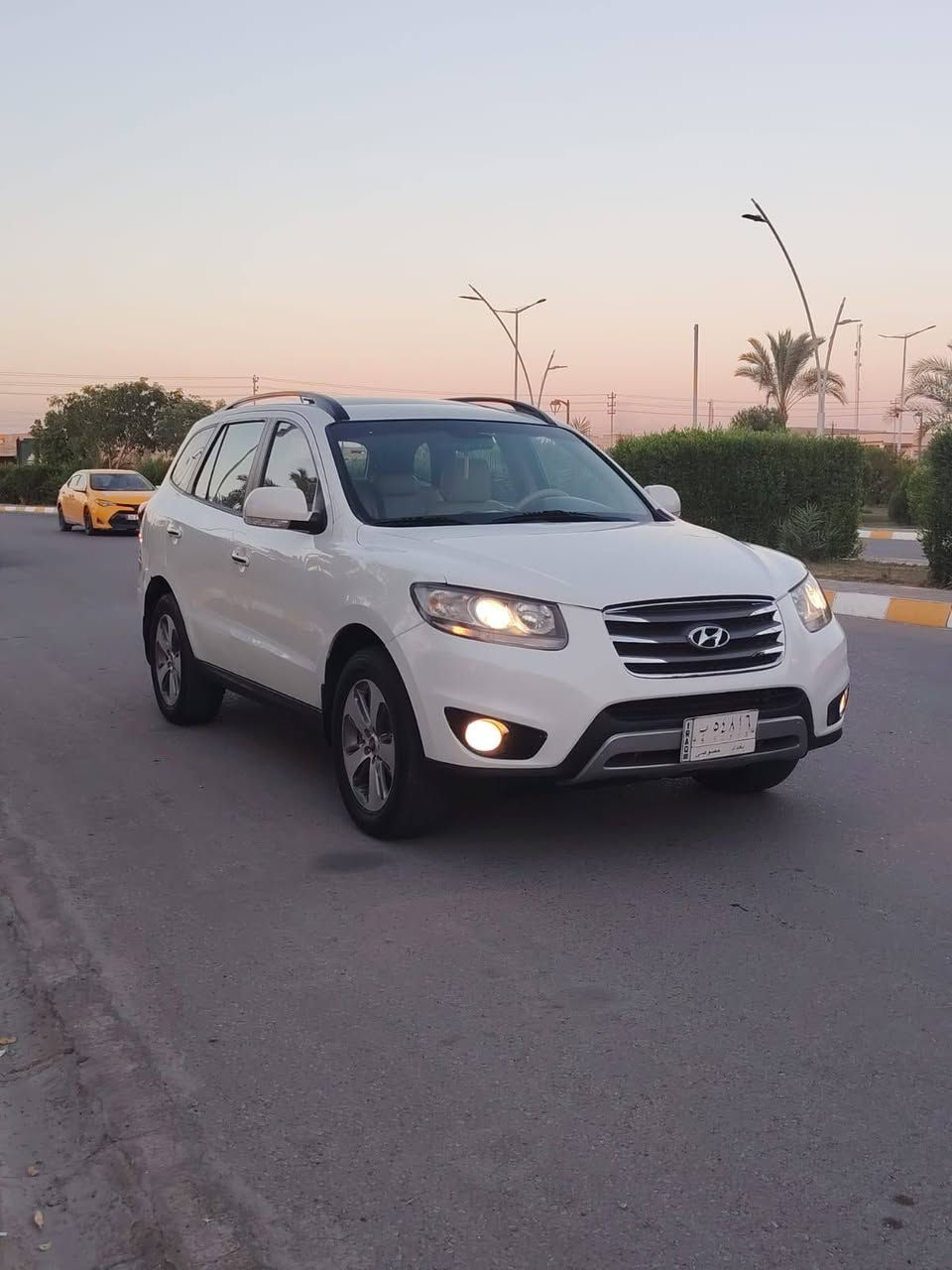 السلام العليكم سنتافي موديل 12خليجي  فول واحد على واحد مواصفات محرك 6سرندر بسعر 147وبيها مجال سياره كفاله عامه محرك وكير وتبريد كله بشرط تخم تايرات صدر امامي خلفي سبعه راكب ٣قطع تبريد مركزي تحكمات ستيرن كشن كهرباء ويل فراشه ٣بصمات  العنوان صلاح الدين تكريت ***********
