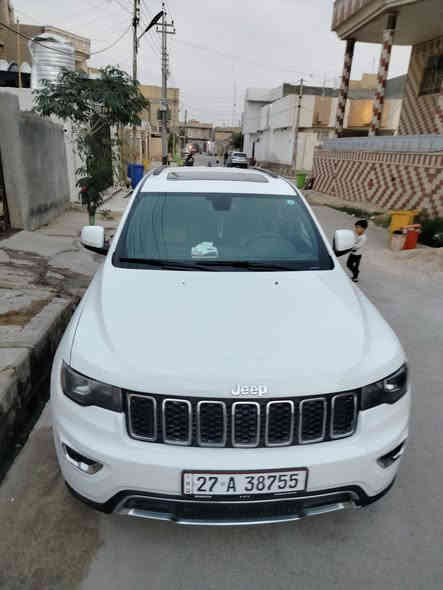 Jeep Cherokee Limited
مواصفات واضحة جاهزة ونضيفة وناعمة 
ضرر جاملغ وبنيد بدون دواخل وقطع اصلي
هزة جديدة  موديل 14 مرمز 22   سعر 185$ 

***********  /  

***********
