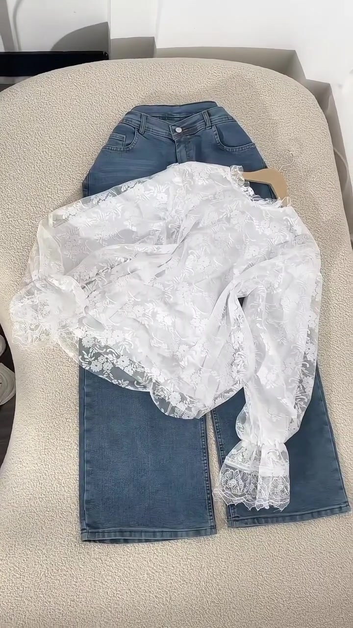 السلام عليكم عندي بضاعه ملابس ماركه 
تراك نسايئه وفساتين للحجز الاستفسار على خاص 
الأسعار مناسبة توفر خدمة توصيل جميع المحافظات العراق


**إذا كنت صاحب هذا الإعلان وتريد حذفه لأي سبب، رجاءا أرسل رسالة إلى الدعم الفني**