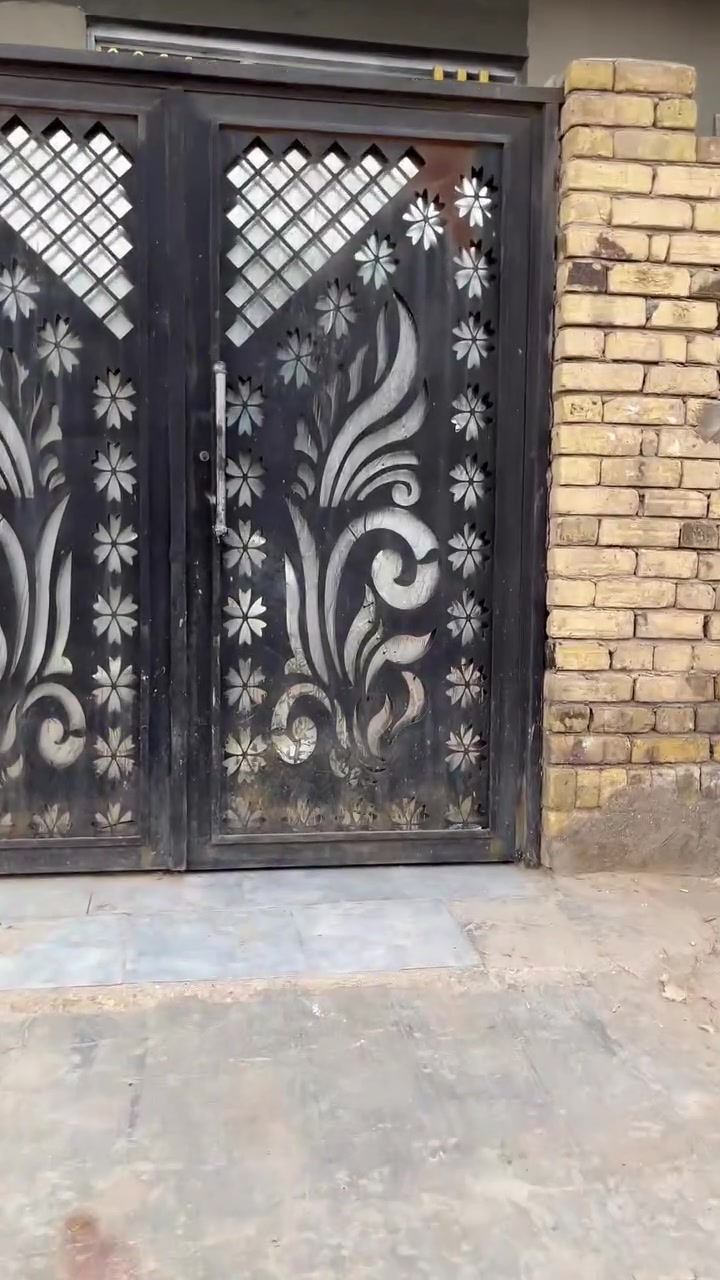 🏡 بيت للبيع

 الموقع عرصات حجي هندي شارع أبو لما 
 
بناء حديث سنة 2024
صب كونكريت 

المساحه 127
الواجه 10
النزال 12 ونص 

يتكون من 1غرف + 1صالة + 1 استقبال + 1مطبخ + 2حمامات داخلي وخارجي + منور داخلي 

للاستفسار مراسلة الخاص أو الاتصال 📩
***********

#بيع
