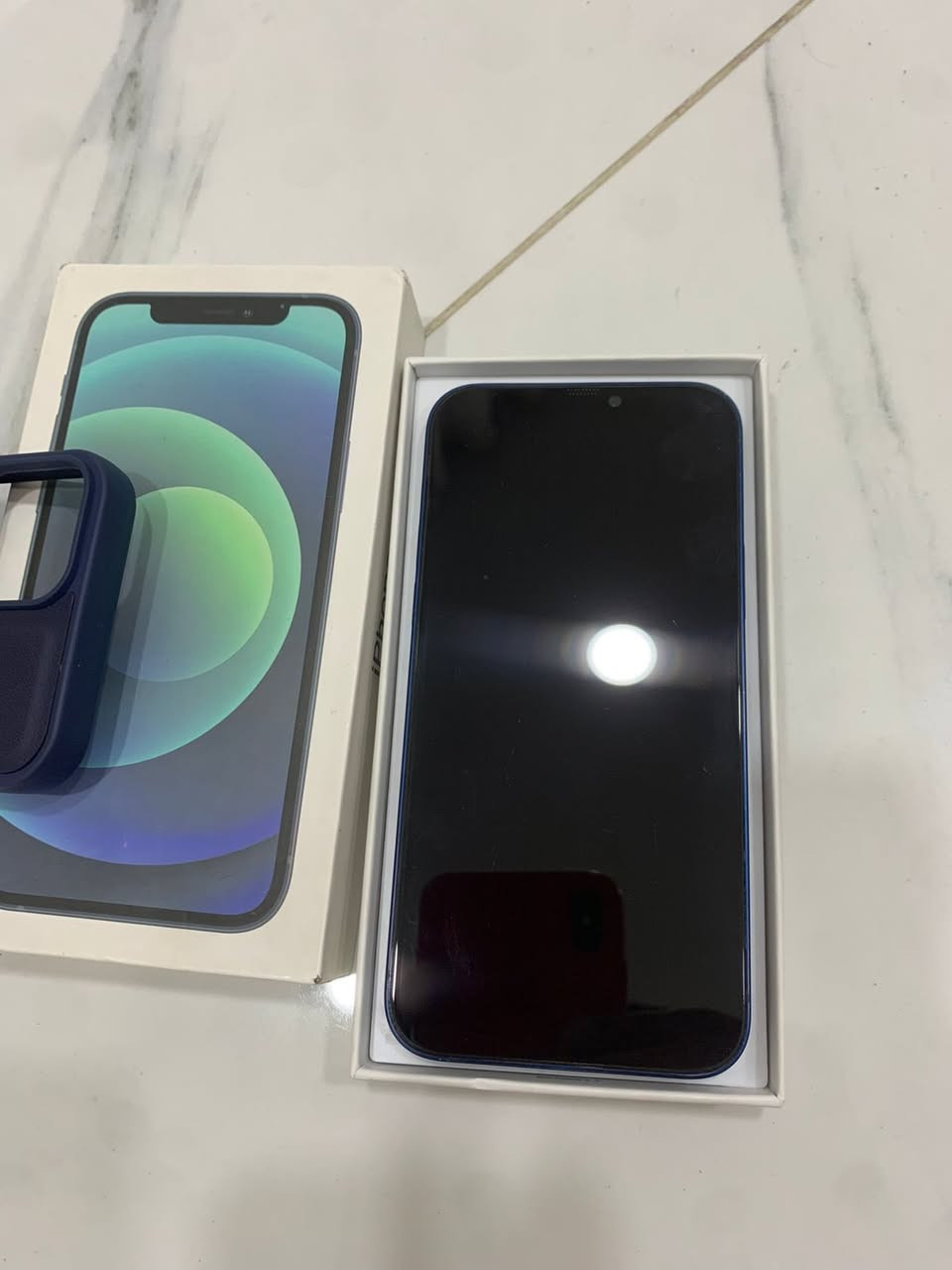 السلام عليكمiPhone 12عادي ذاكرة128 بطارية 🔋 82 الجهاز بحالة الوكالة وتر نموذج Mكامل ملحقاتة ممفتوح ابداً آخر تحديث جهاز راقي
العنوان بغداد الغزالية السعر على الخاص بسبب النفوس الضعيفة 
*********** متوفر واتساب
