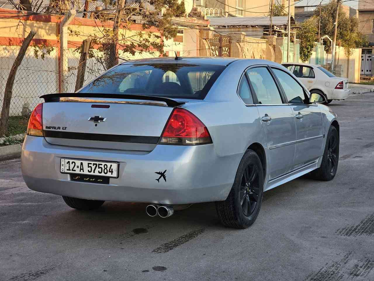 للبيع 
سعر 92
شوفرليت امباله موديل 2010
ماشيه 233 الف 
كابون بنزين بيها ⛽️ 
محرك وكير شرط 
محرك حجم 3500 مال حاويه مبدل جديد 
موصفاتها معروفه 
🚫صبغ جاملغ خلفي فقط وتبديل جاملغ امامي بدون دواخل بيها بالغد مال جاملغ فقط🚫 
رقم نينوى الجديد بسمي شرط التحويل 
السياره جاهزه ونظيفه 
العنوان موصل الايسر 
للإستفسار الاتصال 
***********
بي وتساب
