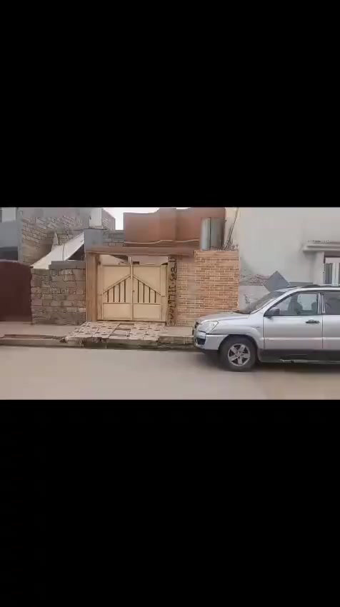 دار للبيع الموقع موصل حي الانتصار شارع 60 مقابل المستوصف فرع المدارس موقع مميز 
مساحه 100 متر 
الدار متكون من غرفه نوم وهول ومطبخ واستقبال وصحيات 
سند طابو الزهور شرط التحويل ملك صرف 
وباقي التفاصيل بل فيديو 
السعر 65 وبي مجال بسيط 
للتواصل ***********
***********
