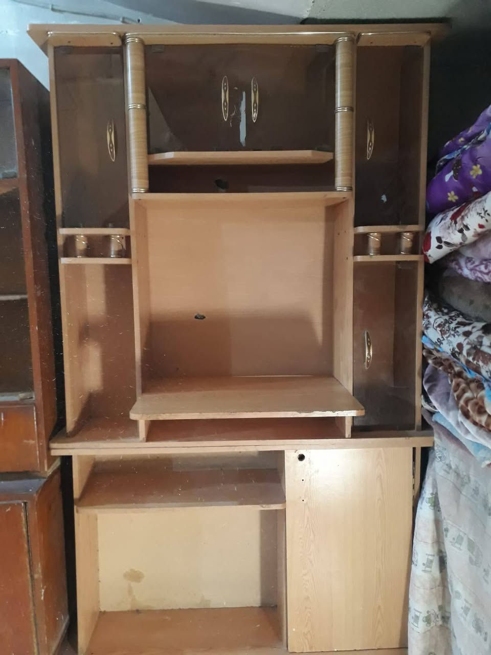 ميز غرفه للبيع سعر الواحد 50وبيها مجال المكان حي ضبيع الاستفسار
***********
