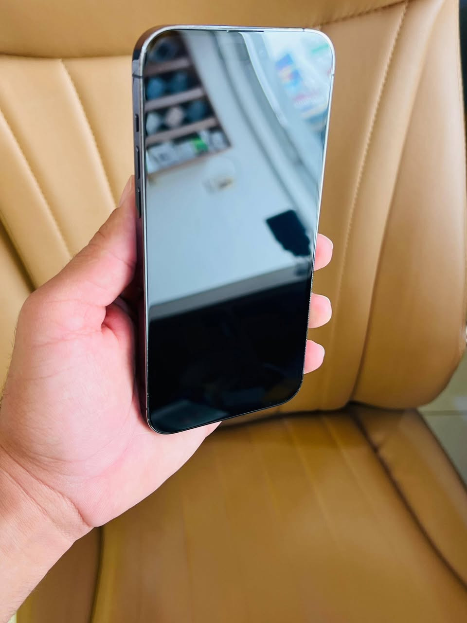 14 برو ماكس شريحة الكتروني
بطارية 92
ذاكرة 256 
غير مستبدل اي قطعة 
ظمان 5 ايام 💯💯 استبدال وسنة سوفت 
سعر 710 الف 
0772 308 7469
كربلاء الرجيبة مقابل ماركت الدعمي 3
