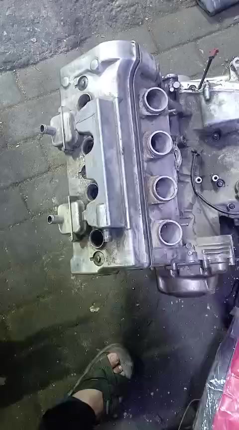 سلام عليكم دراجه ام فوراي دراجه كامله مكمله فصخه للبيع وشراي بي خير ويدلل مكان بغداد الحسينيه ***********
