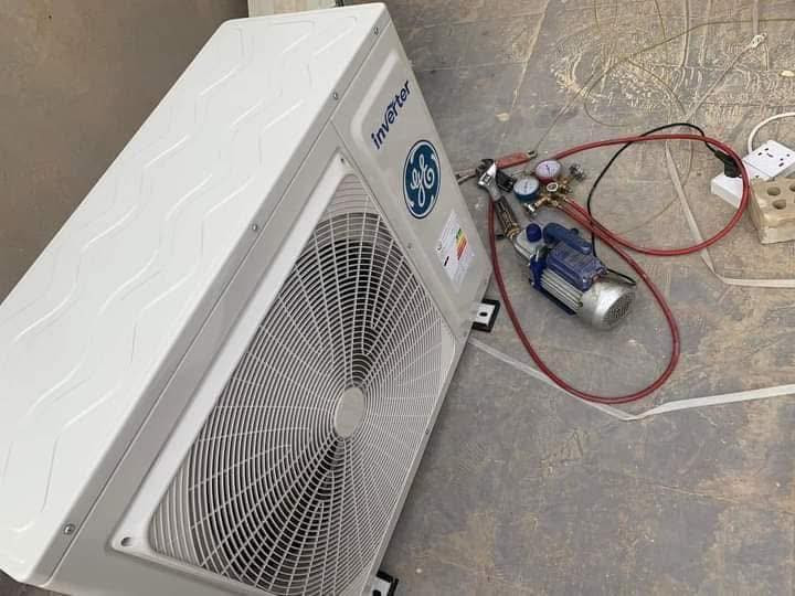 السلام عليكم ورحمة الله وبركتة
خدمات الفهد للتبريد ❄️
عروض وخدمات بداية الموسم ❄️
1_ نصب جميع السبالت الجداري   40,000
2_ نصب جميع السبالت الكنتوري  50,000
3_فتح وشد تغير مكان مع الغسل   60,000
4_ غسل السبالت الجدارية والكنتوري تفصيخ داخليه وخارجية تنزيل بل كاع 40,000
5_ الغاء عاكس التدفئة وشحن الغاز  75,000
6_ شحن غاز سبلت 2 طن نوع 22  50,000
7_شحن غاز سبلت 2 طن غاز 410   60,000
8_ فتح السبلت وتغليف البواري   25,000

❄️كل العمل شامل الضمان لمده موسم كامل
❄️تجهيز واشراف عمل بنايات ومواقع عمل
***********☎️
