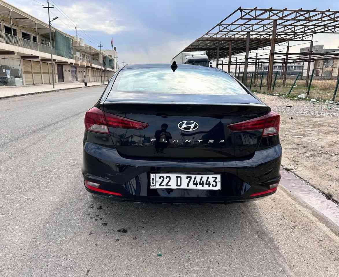 هیوندا ئەلەنترا 2020 ئەمریکی
- ٦٠ هەزار مایل ڕۆیشتووە
- ٣ پارچەی هەیە ( دەرگای پێشەوە لای سەکن گۆراوە بیلادی،چاملغی پێشەوە لای سەکن، نیو بۆنیت لای سەکن بێ ناو گرتن )
- تایبەتمەندی ( کوشن هیتەر، راداری پێشەوە، 
دیاری کردنی خێرایی، سلاید، شاشە، بەسمە)
- کەمێک نەقسی رونی مەکینەی هەیە.
ژماری مۆبایل: 
***********

هيوندا النترا 2020 امريكي
- ماشية ٦٠٫٠٠٠ مايل
- المناطق المتضررة (نصف بونيد جهة السکن بدون دواخل، جاملغ امامي جهة السكن، الباب امامي جهة للسكن)
- خيارات (كرسي تدفئة، نافذة كهربايي، شاشة، مفتاح ذكي،كاميرا، فتحة سقف،رادار، تحديد سرعة)
- المحرك بيصرف زيت شوية.
رقم هاتف:
*********** أربيل, العراق
