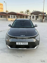 بسم الله  السلام عليكم كيا نيرو كهرباء بالكامل   موديل 23   ماشيه 2100...