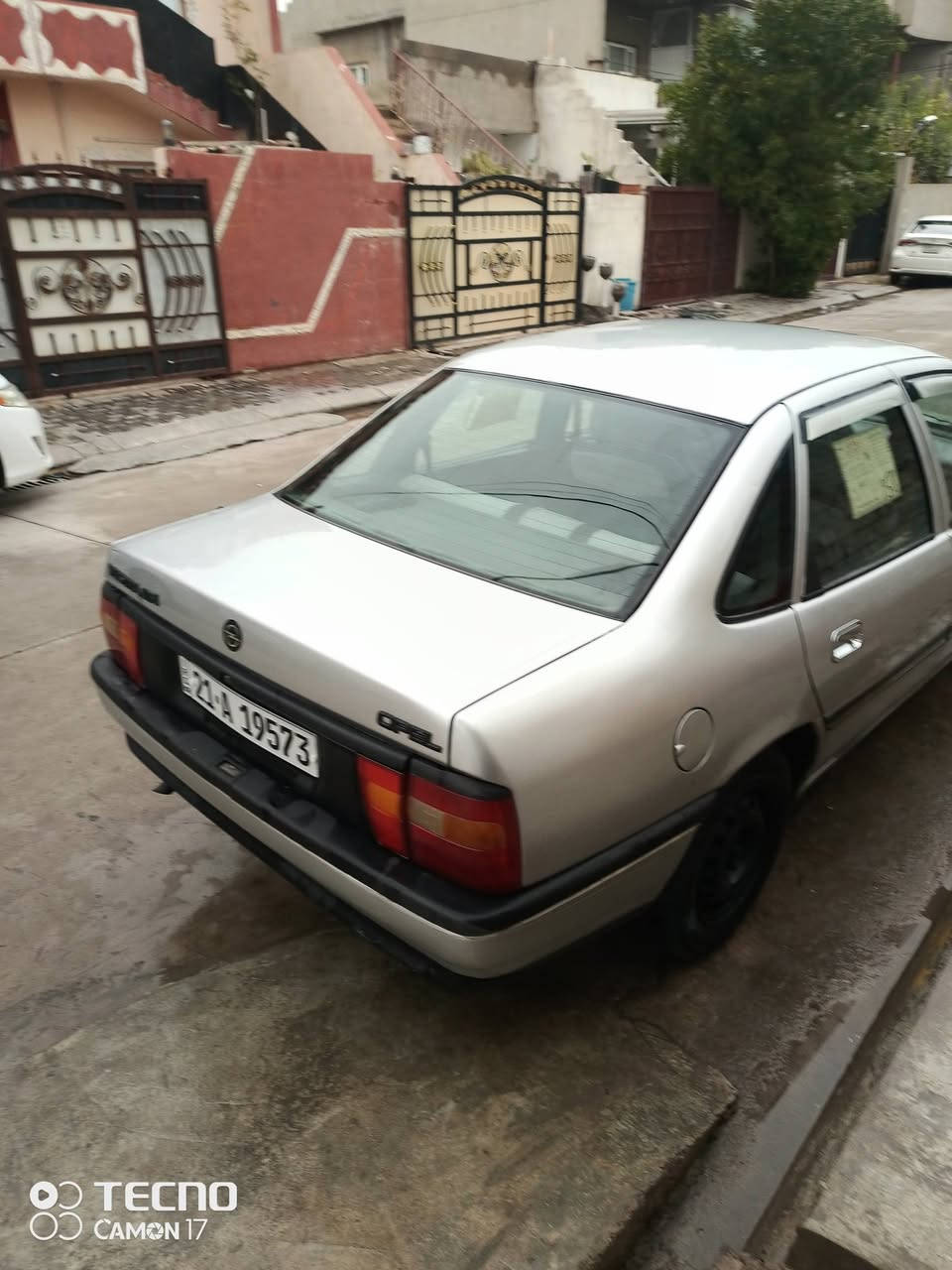 السلام عليكم 
فكترا موديل 1992
محرك18 
اتصل ع رقم ***********
