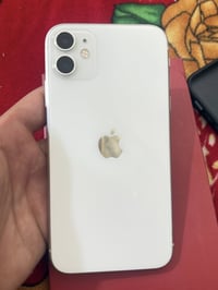 آيفون ١١ • دبل شريحة • بطارية ٦٧%