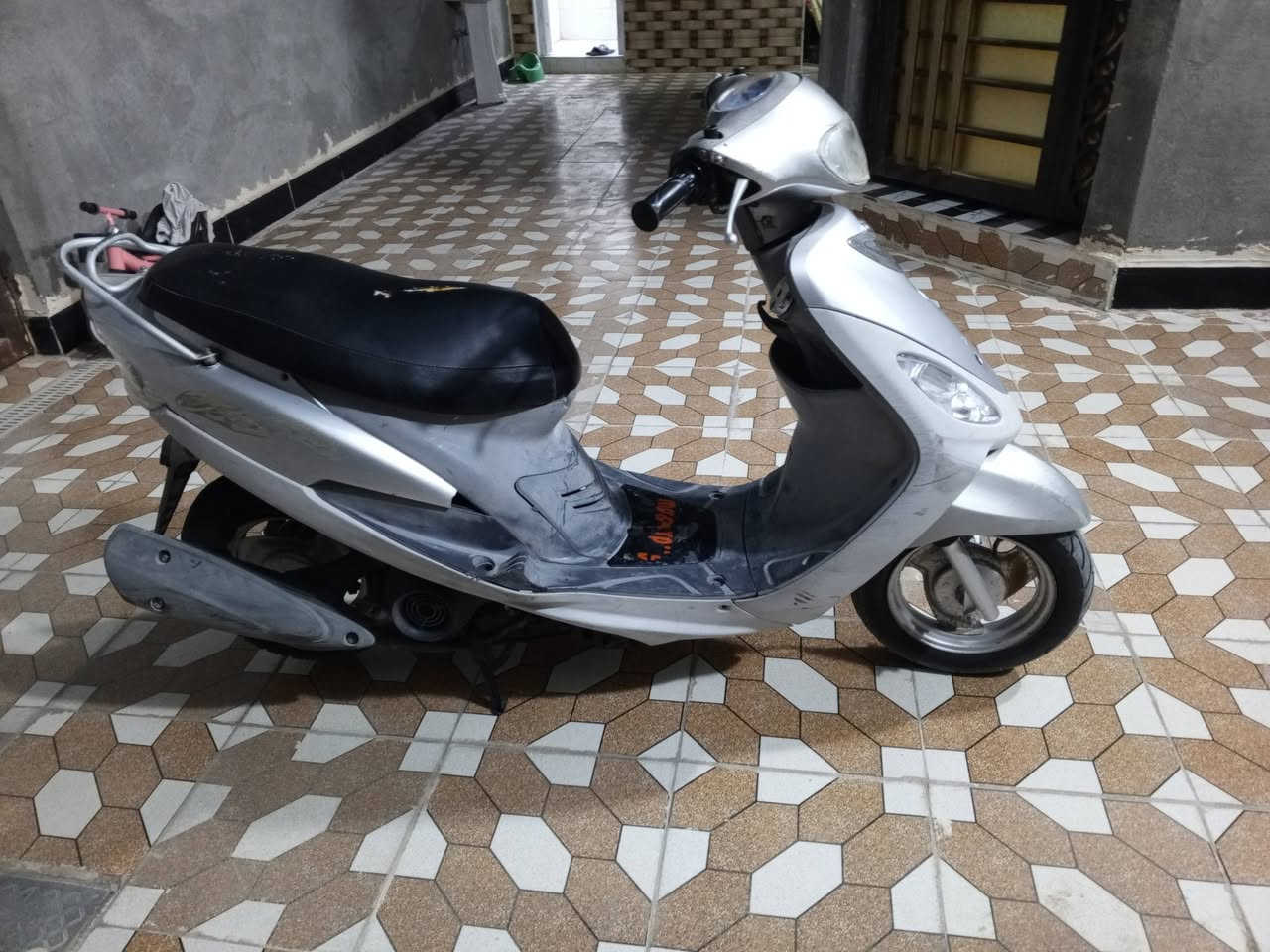 دراجه ماكس منغوله مامفتوحه شرط دراجه نضيفه كلش سعر 700 وبيه مجال


**إذا كنت صاحب هذا الإعلان وتريد حذفه لأي سبب، رجاءا أرسل رسالة إلى الدعم الفني**