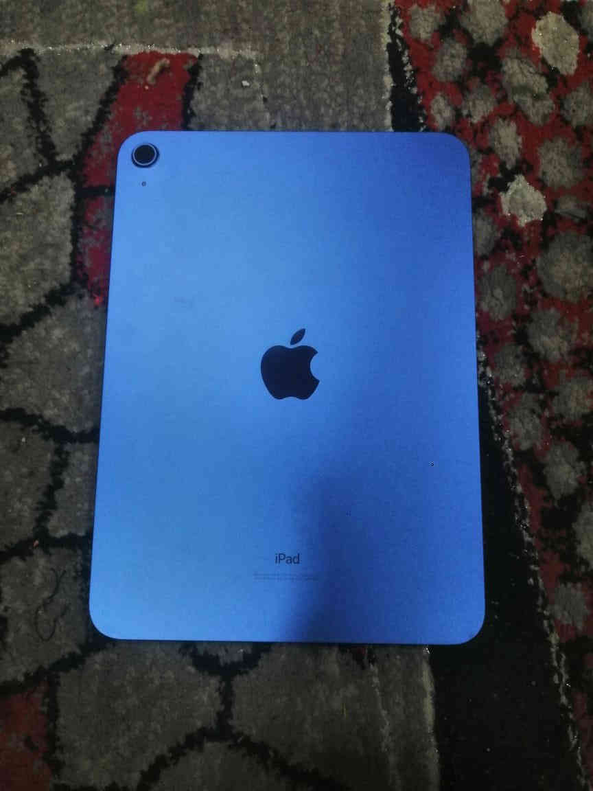 ايباد عشره بطاريه 90 شخط مابي جهاز كلش نضيف ملحقاته فقط شاحنه ذاكره64 سعر 350 وبي مجال مكاني بلديات قرب سوق لميت رقم/***********
