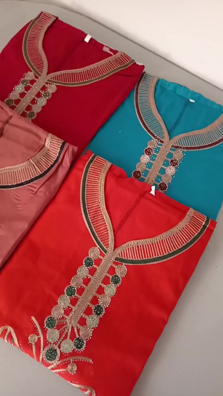 "لأنكِ تستحقين الأفضل، وفرنا لكِ تشكيلة من أجمل الدشاديش النسائية بتصاميم تجمع بين الرقي والراحة. 😍
✨ مميزات القطع:
​أقمشة أصلية وباردة على الجسم.
​تطريز يدوي دقيق وفخم.
​ألوان زاهية تناسب كل الأذواق.
​📍 متوفر الآن بجميع القياسات.
📦 يوجد خدمة توصيل لكل محافظات العراق.
​للحجز أو الاستفسار، يرجى مراسلة الصفحة (الدايركت)

الكل @إشارة


**إذا كنت صاحب هذا الإعلان وتريد حذفه لأي سبب، رجاءا أرسل رسالة إلى الدعم الفني**