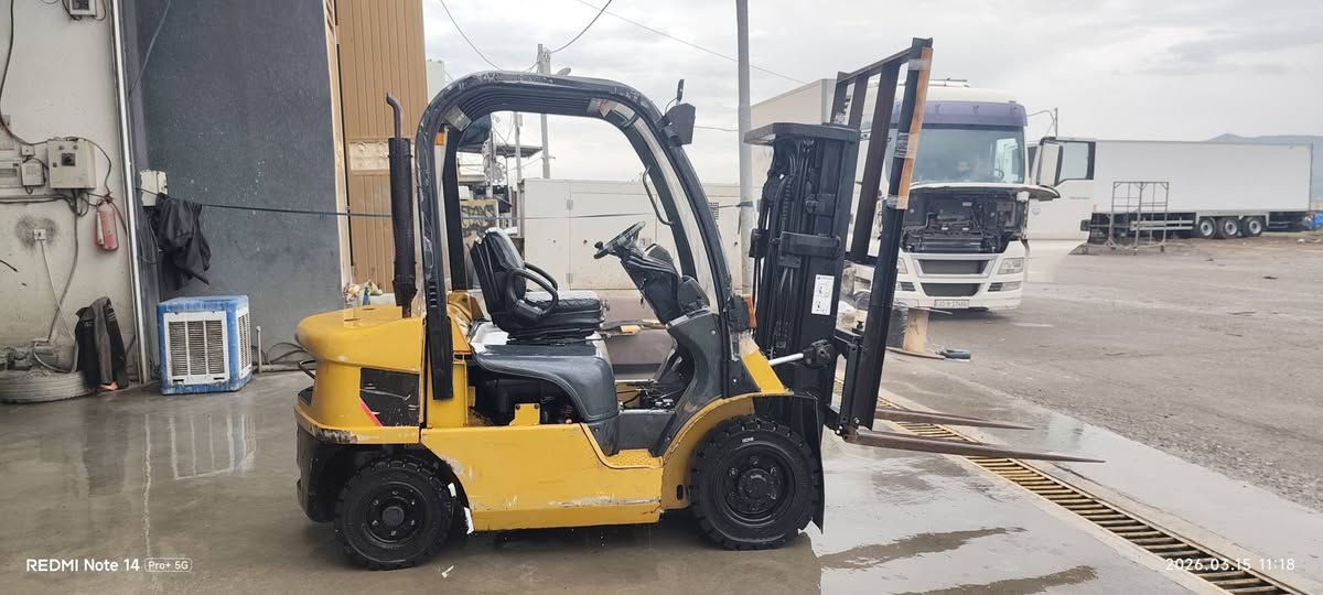 شوكية كتر 2007 للبيع 
حجم  2.5 طن مستخدم أوربا فقط      3جب  3حركات 
جب حاويات 
كير محرك  بلادي  مامفتوح 
تايرات 70/100
 كلش جاهزة 
 محرك s4s  ديزل  آوراق منفيس مؤقت  شوكيه مكفول كفاله عامە   
مكان  سليمانية 
للاستفسار   عن السعر اتصل على الأرقام  ***********
❤️❤️
